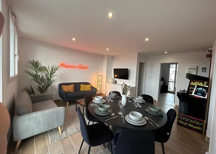 T4 - 5min Airbus - 10min Aeroport - Parking קולומייר