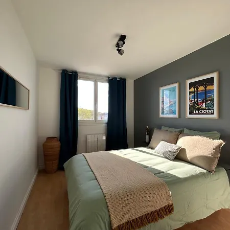 T4 - 5min Airbus - 10min Aeroport - Parking Appartement *