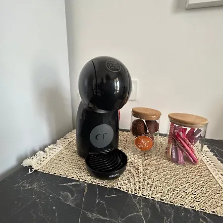 T4 - 5min Airbus - 10min Aeroport - Parking *