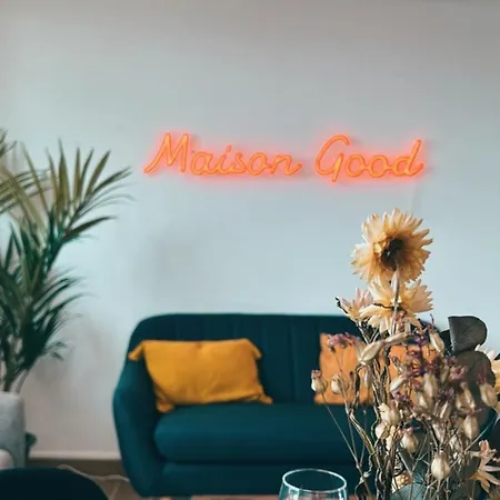 T4 - 5min Airbus - 10min Aeroport - Parking