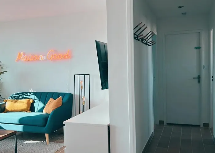 T4 - 5min Airbus - 10min Aeroport - Parking